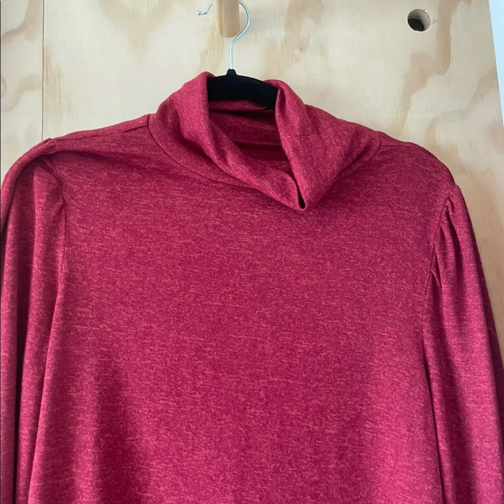 Ann Taylor Loft Red Turtleneck Size M Like New